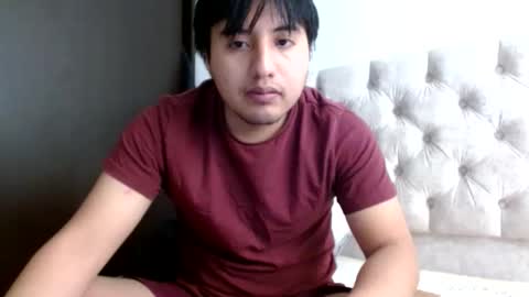 Snapshot of julianalvarez95 chatting on 04.19.26 Julian online show from 04.19.26