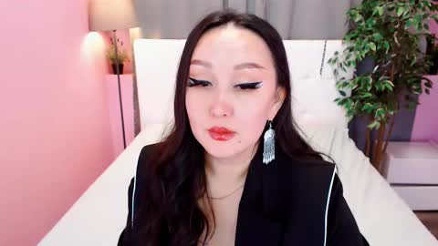 Julianna online show from 02.12.25