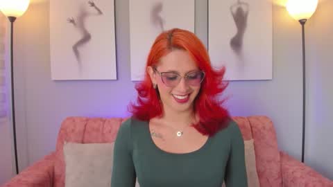 Snapshot of julianna_saenz chatting on 09.16.25 Juliana online show from 09.16.25