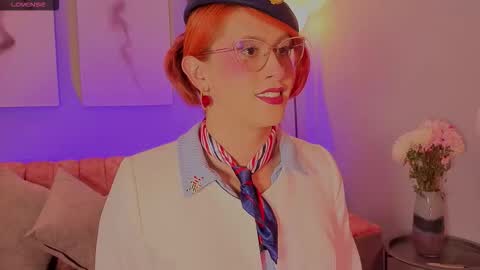 Snapshot of julianna_saenz chatting on 10.13.25 Juliana online show from 10.13.25