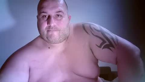 Snapshot of julianoparno chatting on 10.24.25 Juliano online show from 10.24.25