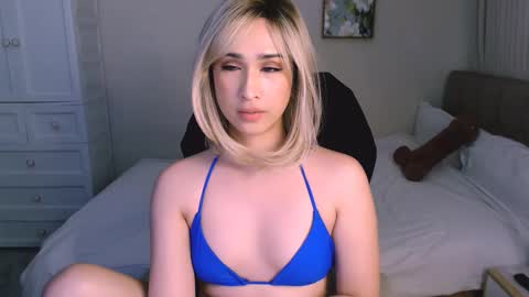 juliarichards online show from 12.05.25