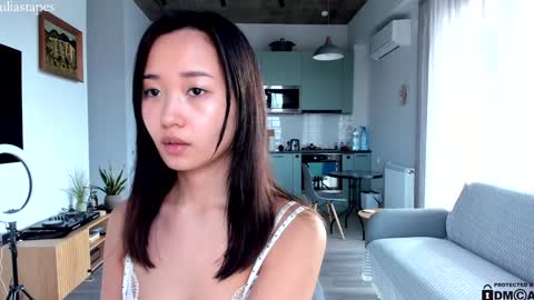 julia online show from 01.18.25
