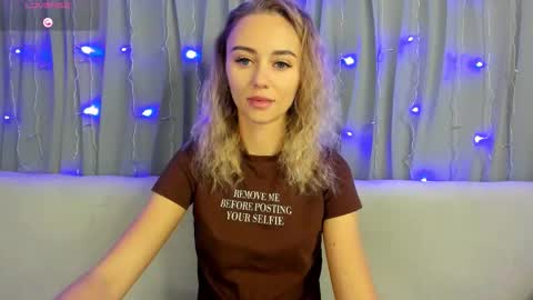 Yulya online show from 10.28.25