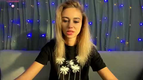 Yulya online show from 10.29.25