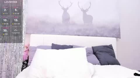 Snapshot of juliavangg_19 chatting on 02.20.25 Julls online show from 02.20.25