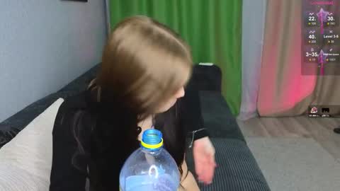 Snapshot of julidropp chatting on 01.09.25 julidropp online show from 01.09.25