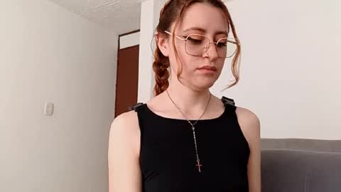 Snapshot of julie_autmn_ chatting on 01.31.26 yules online show from 01.31.26
