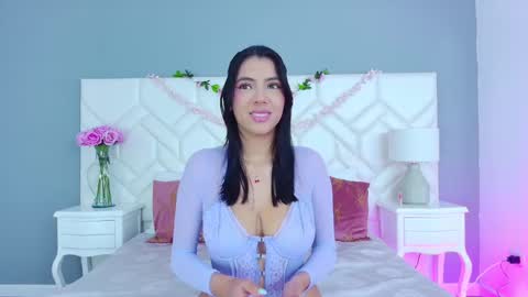 Juliet Bennet online show from 03.04.25