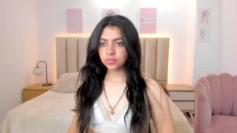 julie_devani online show from 11.19.25