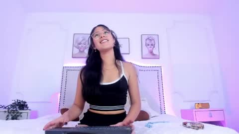 juliee_ross online show from 04.20.26