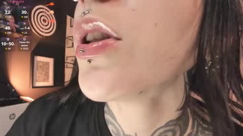 Snapshot of juliet_sourire chatting on 02.18.26 juliet_sourire online show from 02.18.26