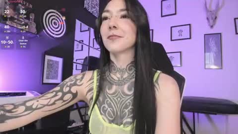 Snapshot of juliet_sourire chatting on 07.17.26 juliet_sourire online show from 07.17.26