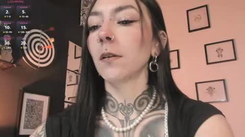 Snapshot of juliet_sourire chatting on 08.05.26 juliet_sourire online show from 08.05.26
