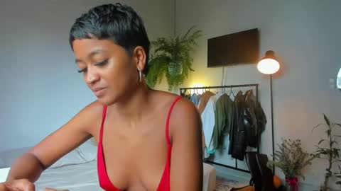 Juli online show from 10.01.25