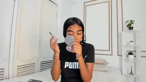 Juli online show from 03.12.26