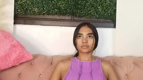 Juli online show from 04.12.26