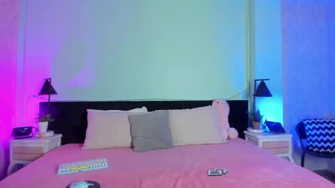 Snapshot of julieta_cortes__ chatting on 04.21.26 Julieta online show from 04.21.26