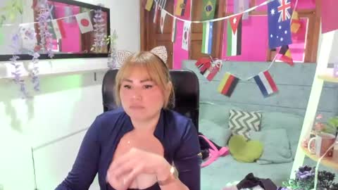 Snapshot of julieta_star69 chatting on 07.06.26 julieta_star69 online show from 07.06.26