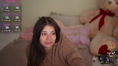 Snapshot of julietdream chatting on 10.03.25 J U L I E T online show from 10.03.25