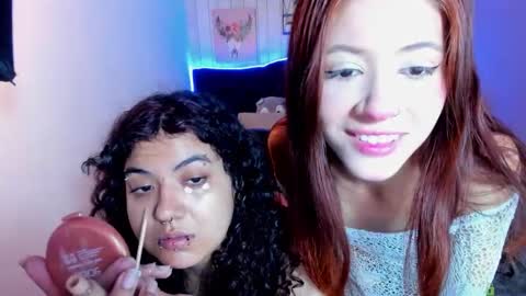 Snapshot of julieth_love_ chatting on 11.08.25 Julieth online show from 11.08.25