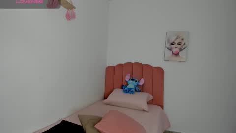 Snapshot of julieth_sanzz chatting on 01.07.26 julieth online show from 01.07.26