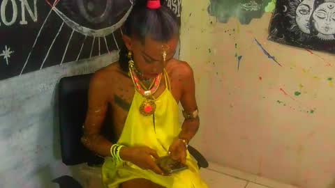 Snapshot of julieth_wolf chatting on 10.26.25 Julieth Wolf online show from 10.26.25