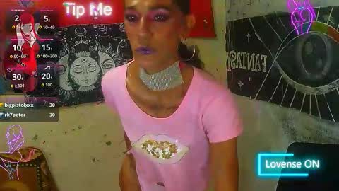 Snapshot of julieth_wolf chatting on 11.08.25 Julieth Wolf online show from 11.08.25