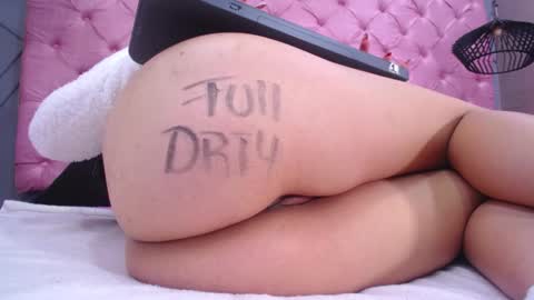 Snapshot of juliett_horny chatting on 01.04.25 juliett online show from 01.04.25