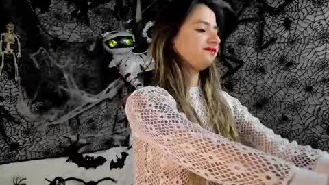 Julietta Jackson online show from 10.24.25