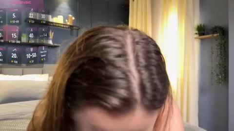 Snapshot of juliette_junson chatting on 09.16.25 Julie online show from 09.16.25