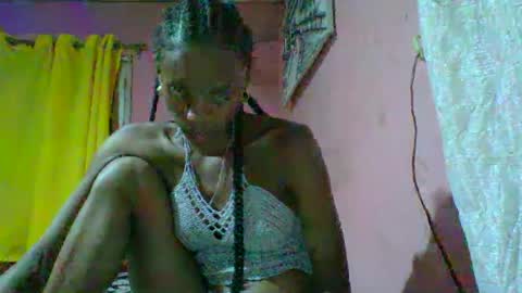 Snapshot of juliexexy chatting on 01.10.25 juliexexy online show from 01.10.25