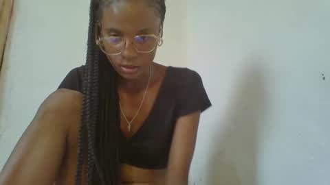 Snapshot of juliexexy chatting on 02.06.25 juliexexy online show from 02.06.25