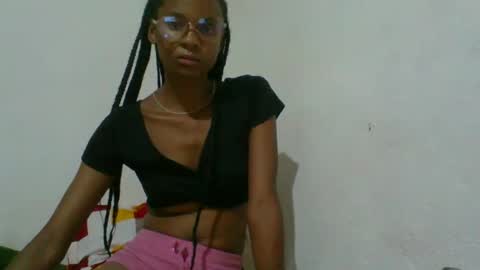 Snapshot of juliexexy chatting on 02.11.25 juliexexy online show from 02.11.25
