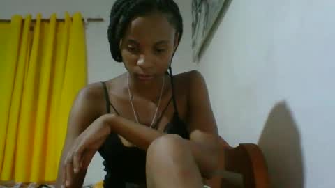 Snapshot of juliexexy chatting on 02.16.25 juliexexy online show from 02.16.25