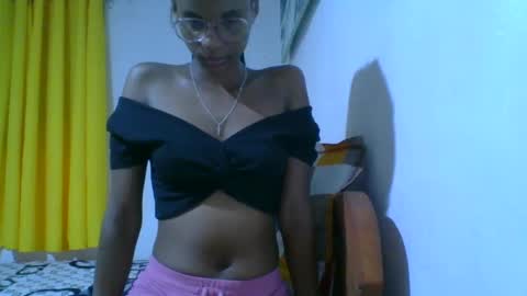 Snapshot of juliexexy chatting on 02.18.25 juliexexy online show from 02.18.25