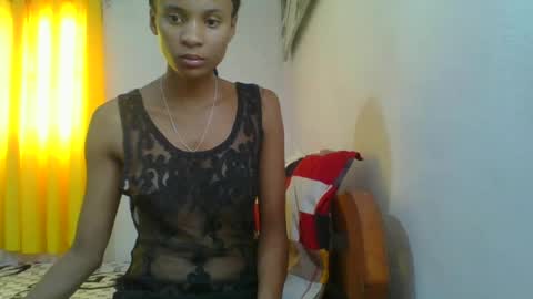 Snapshot of juliexexy chatting on 02.19.25 juliexexy online show from 02.19.25