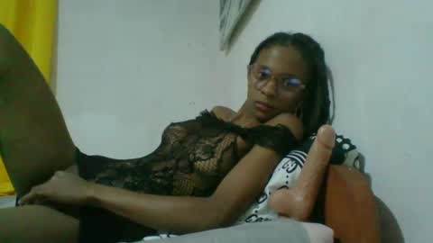 Snapshot of juliexexy chatting on 03.01.25 juliexexy online show from 03.01.25