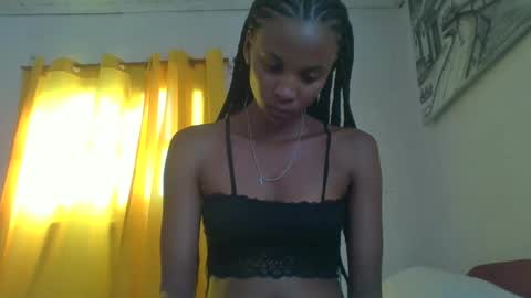 Snapshot of juliexexy chatting on 03.06.25 juliexexy online show from 03.06.25