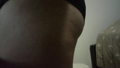 Snapshot of juligurlygirly chatting on 10.28.25 juligurlygirly online show from 10.28.25