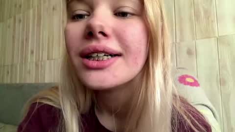 Snapshot of juligwartney chatting on 07.02.26 Malin online show from 07.02.26