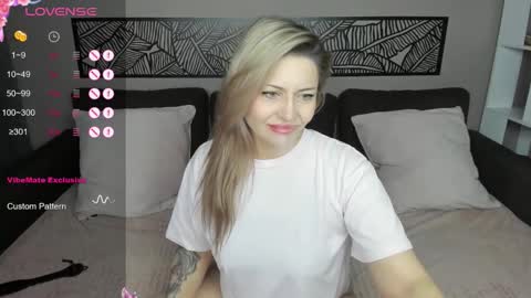 Jully online show from 09.08.25