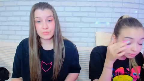 Snapshot of jullymood chatting on 02.22.26 DoubleCherry online show from 02.22.26