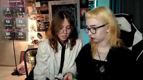 Snapshot of julscinamon chatting on 09.21.25 Baroness Von Cringe online show from 09.21.25