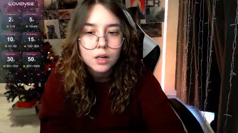 Snapshot of julscinamon chatting on 01.13.26 Baroness Von Cringe online show from 01.13.26