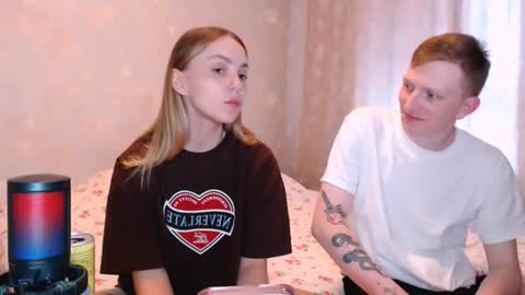 Snapshot of julsweet chatting on 06.19.26 sweet online show from 06.19.26