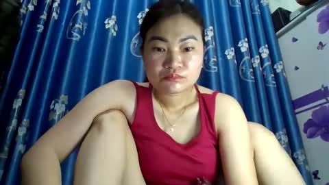 Snapshot of julybeo chatting on 04.14.26 julybeo online show from 04.14.26
