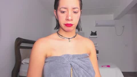 Snapshot of jump_rabbit_ chatting on 11.18.25 jessica online show from 11.18.25