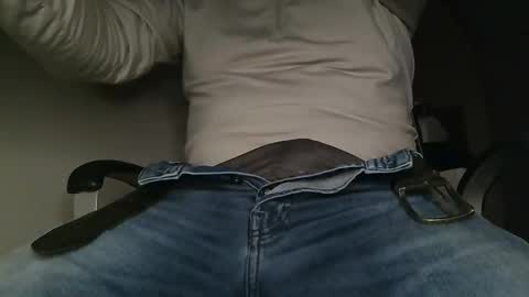 Snapshot of junction1000 chatting on 11.22.25 Gregor online show from 11.22.25