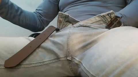 Snapshot of junction1000 chatting on 02.02.26 Gregor online show from 02.02.26